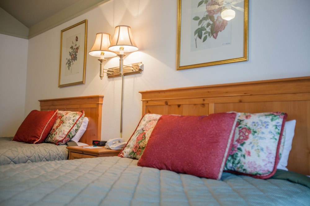 Rivers Edge Resort 15/49