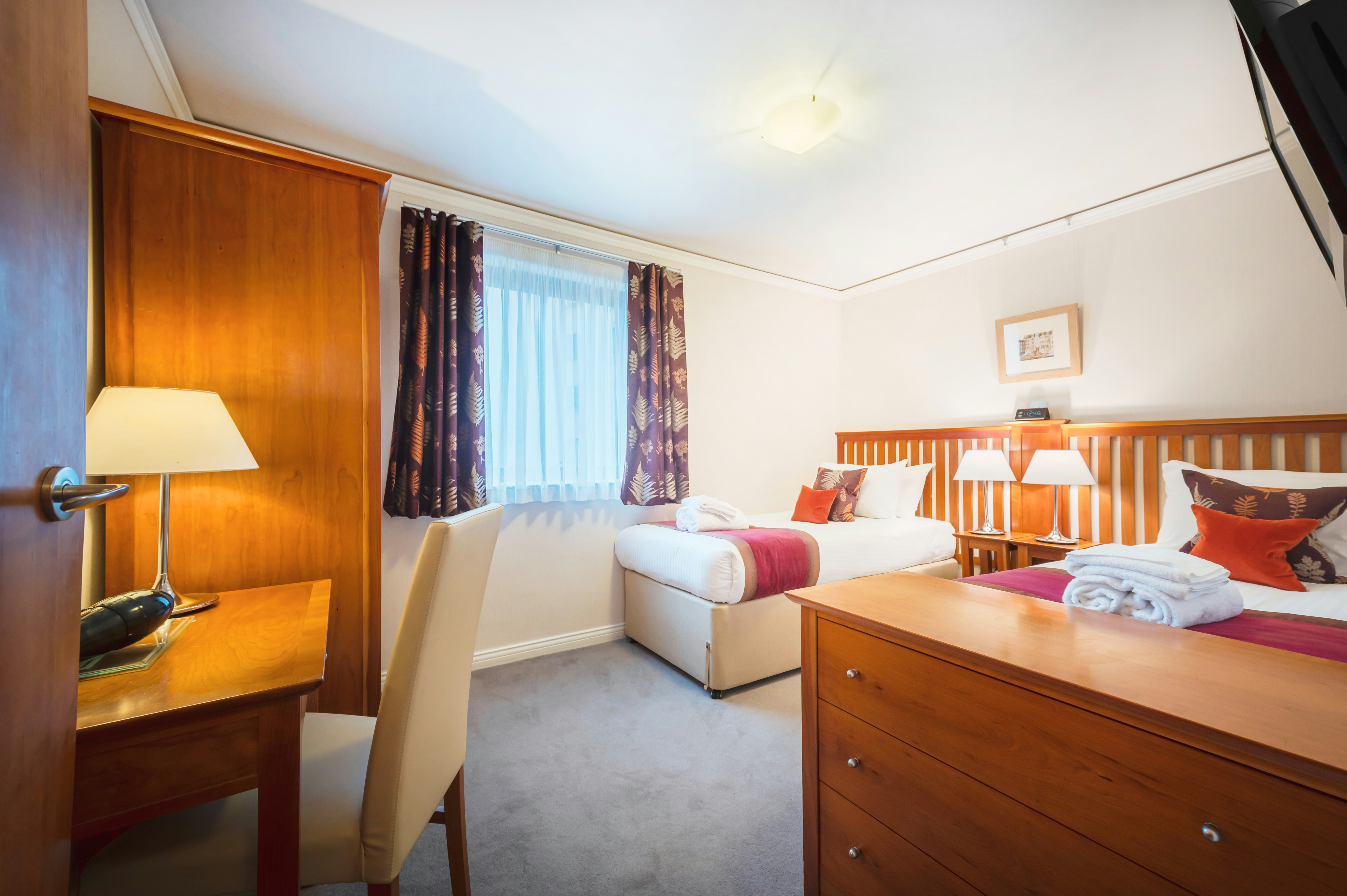 2 Bedroom Apartment City