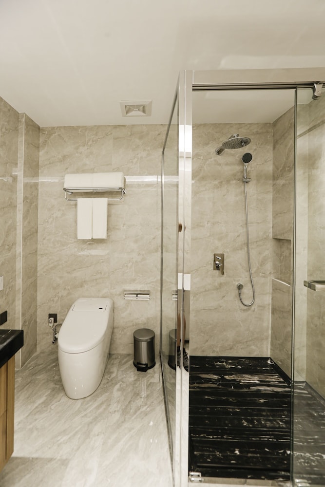 Hotel Casiana & Events Center 47/48