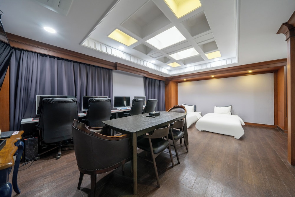 Hotel Kabo 41/50