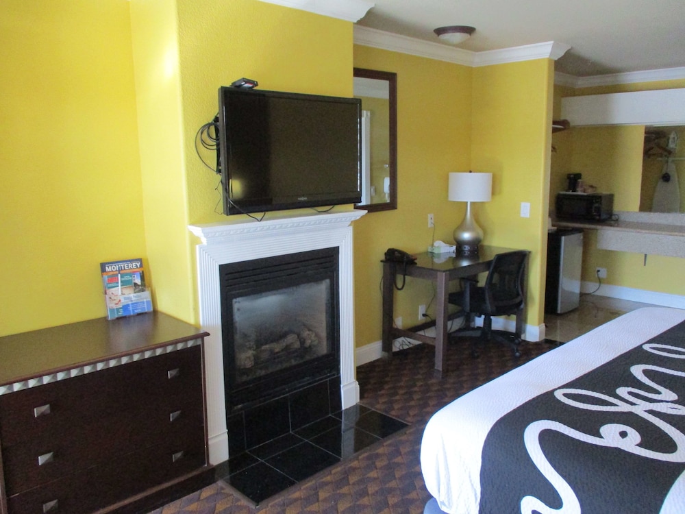 Surestay Hotel By Best Western Seaside Monterey 16/33