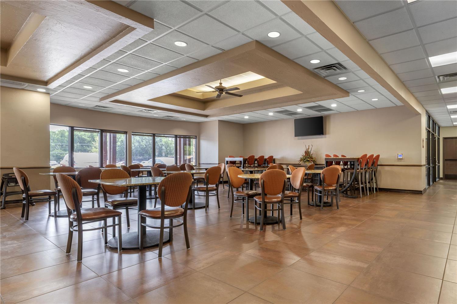 Best Western Plus Cimarron Hotel & Suites 41/41