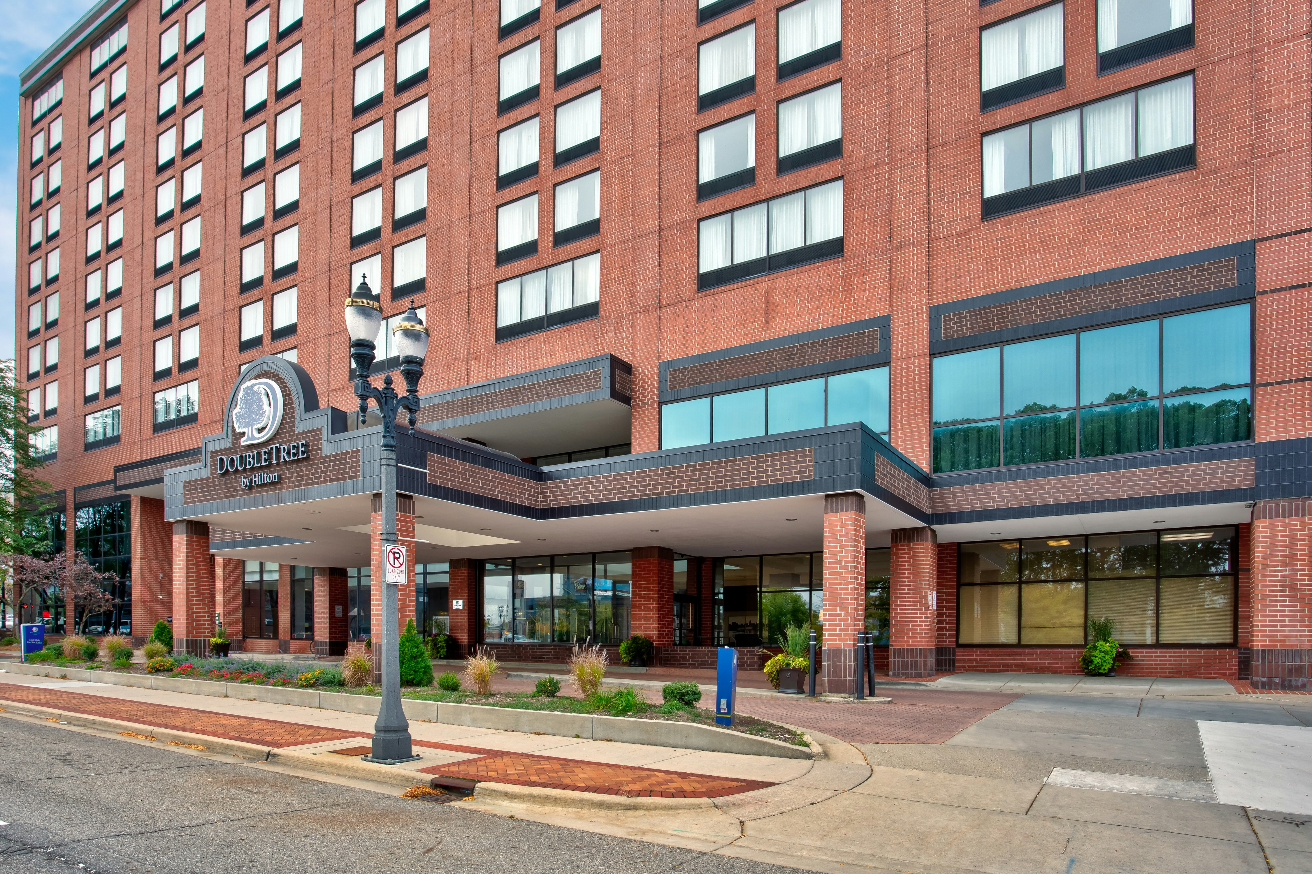DoubleTree by Hilton Lansing, MI 3/32