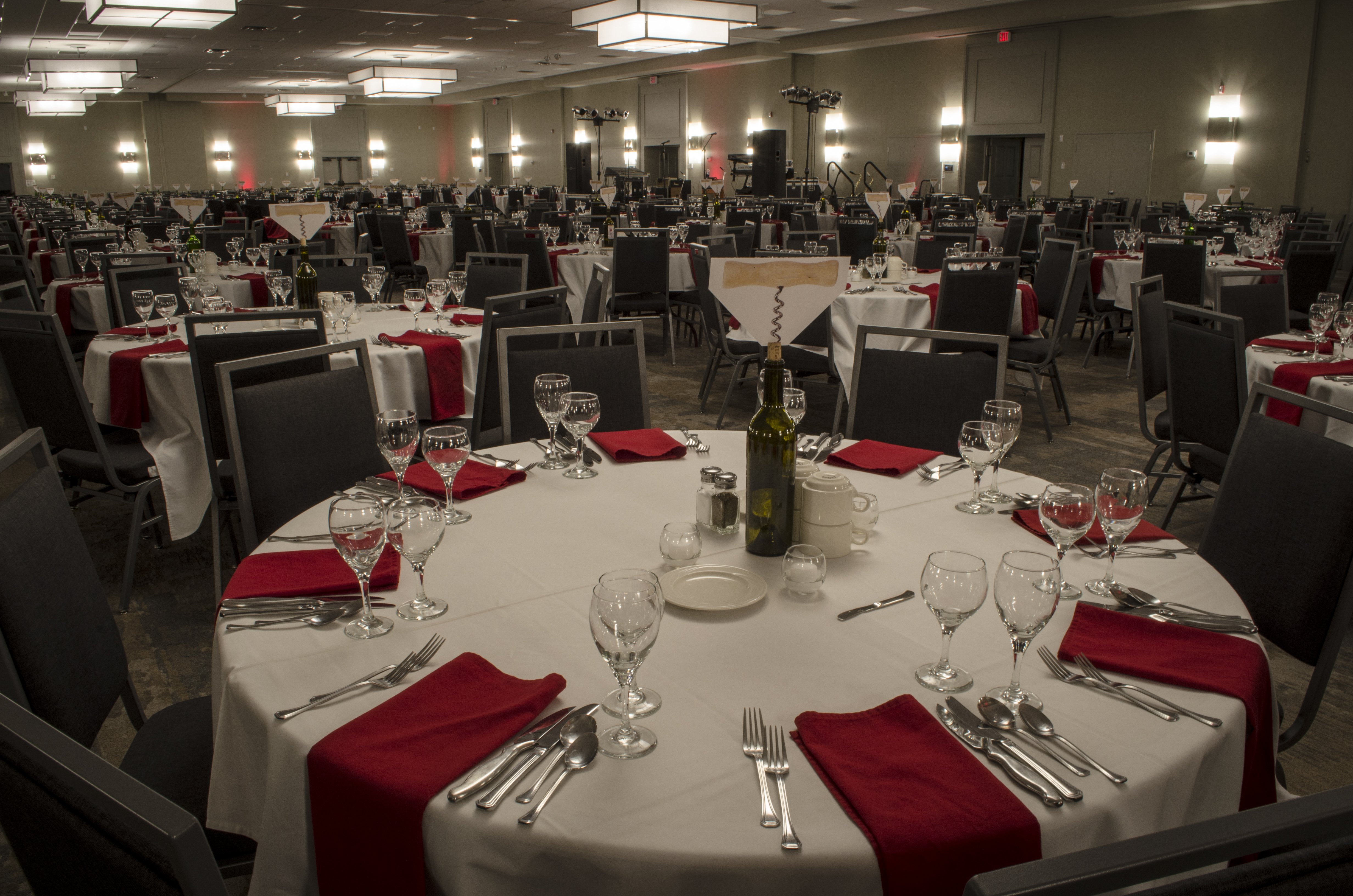 Holiday Inn Fargo 45/70