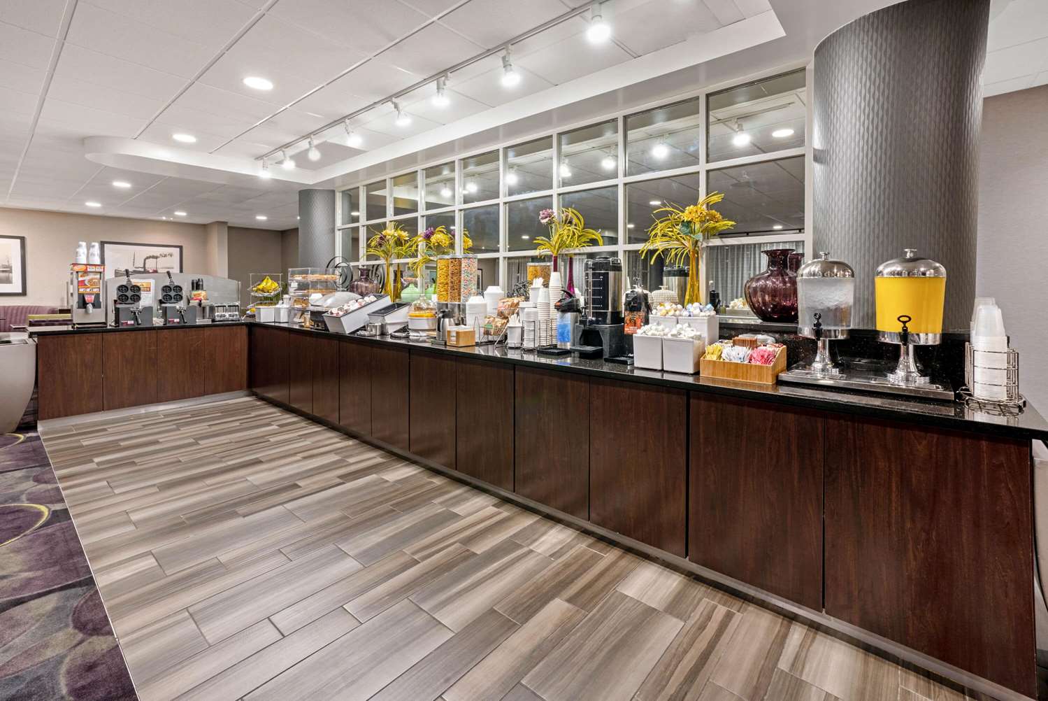 La Quinta Inn & Suites by Wyndham Tacoma - Seattle 24/45