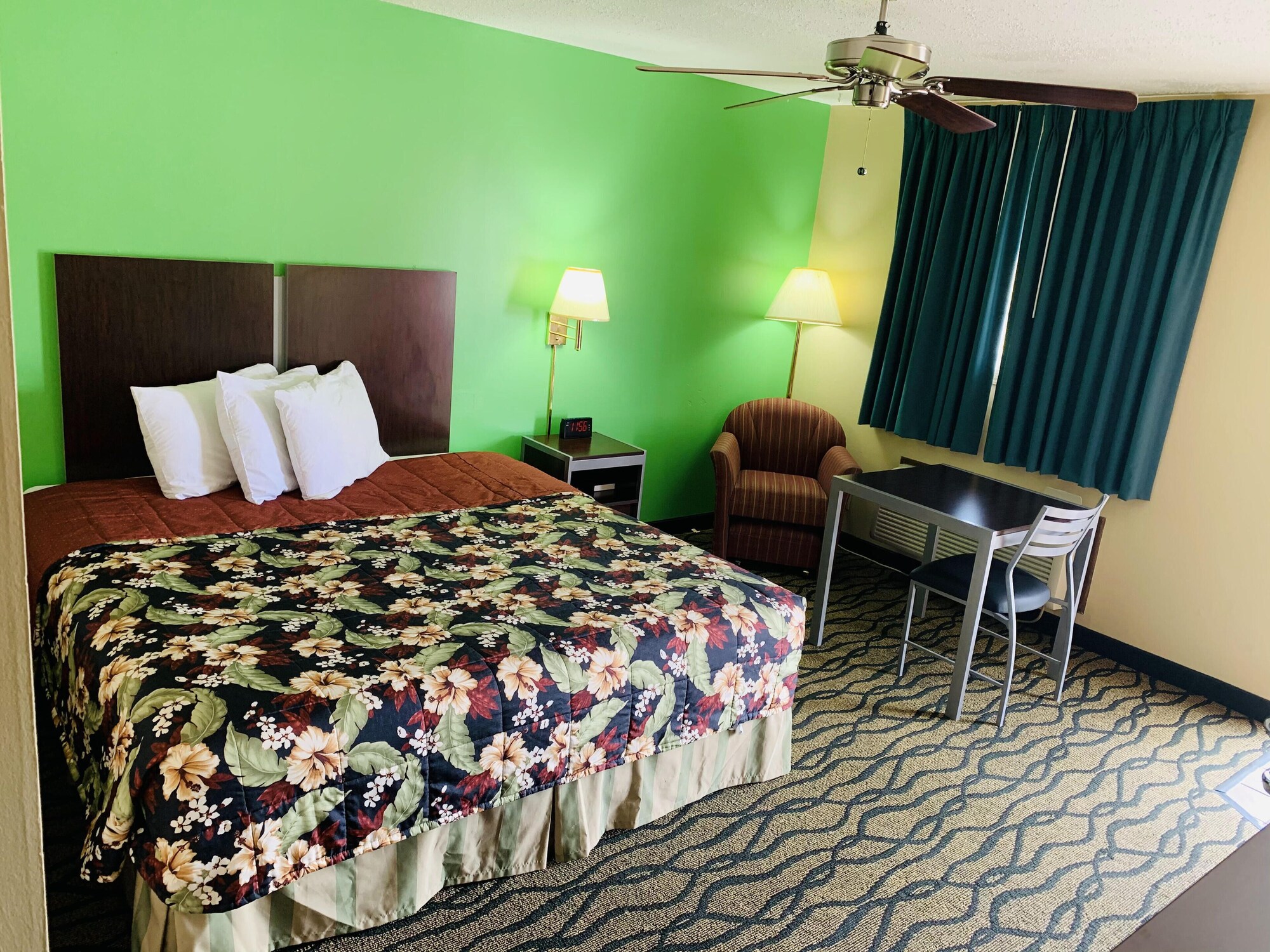 Room, King Bed