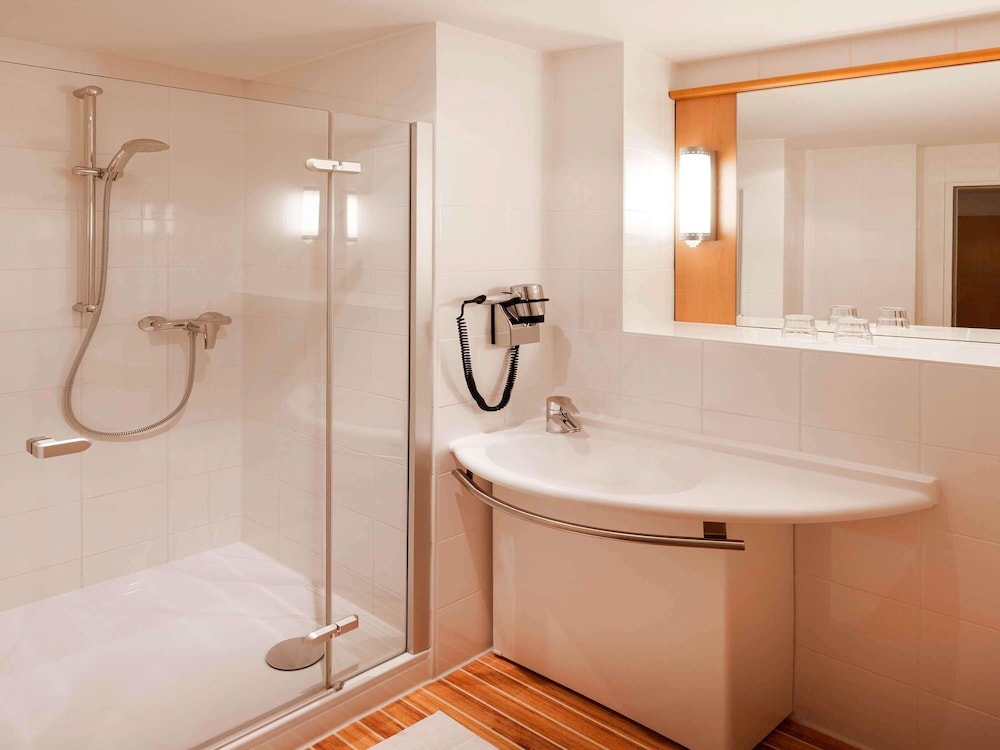 IBIS NUERNBERG ALTSTADT 63/66