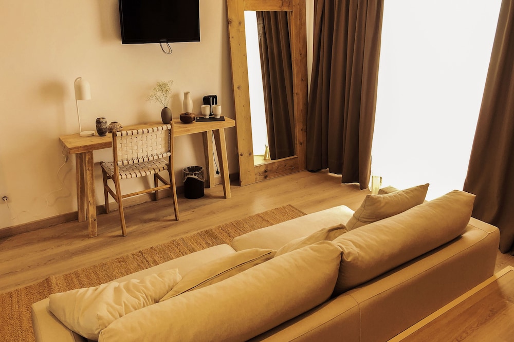 ICON Valparaiso - Adults Only 44/77