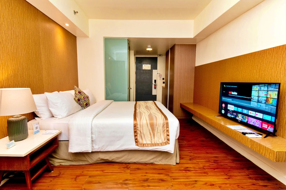 Ferra Premier Boracay by JG 20/62