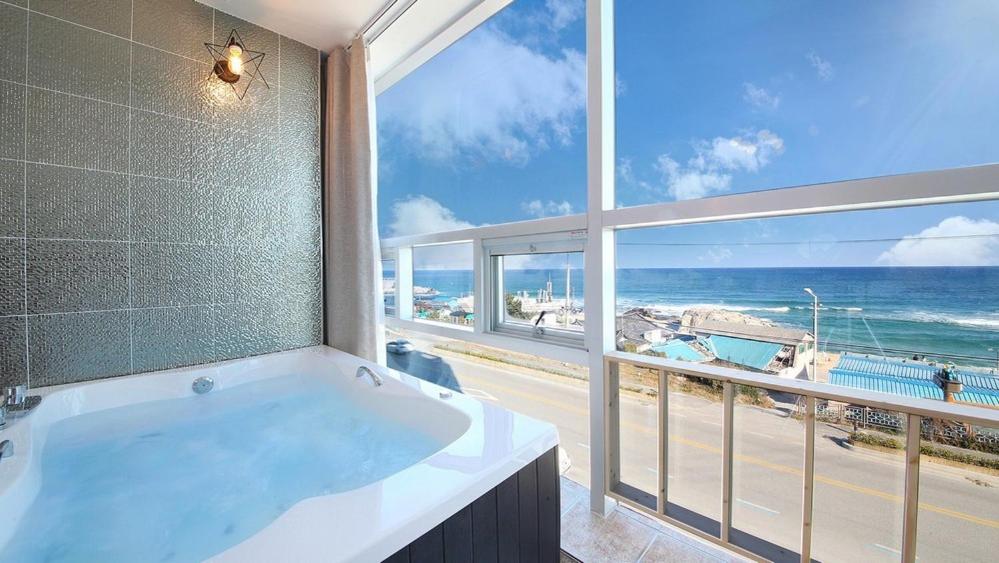 Gangneung Ara Spa Pension 32/41