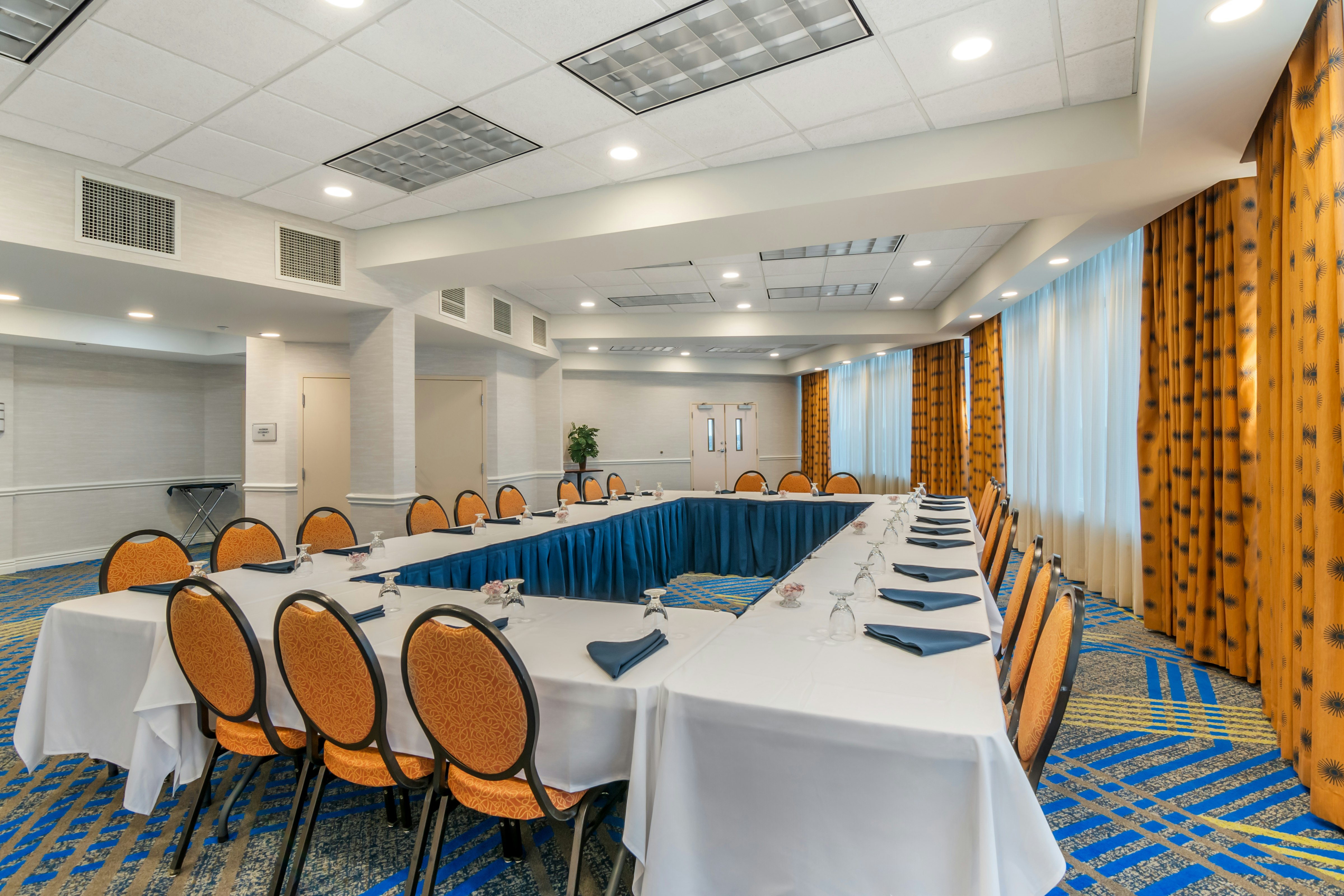 Doubletree By Hilton Jefferson 41/48