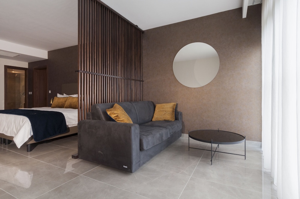 The Duke Boutique Hotel 16/50