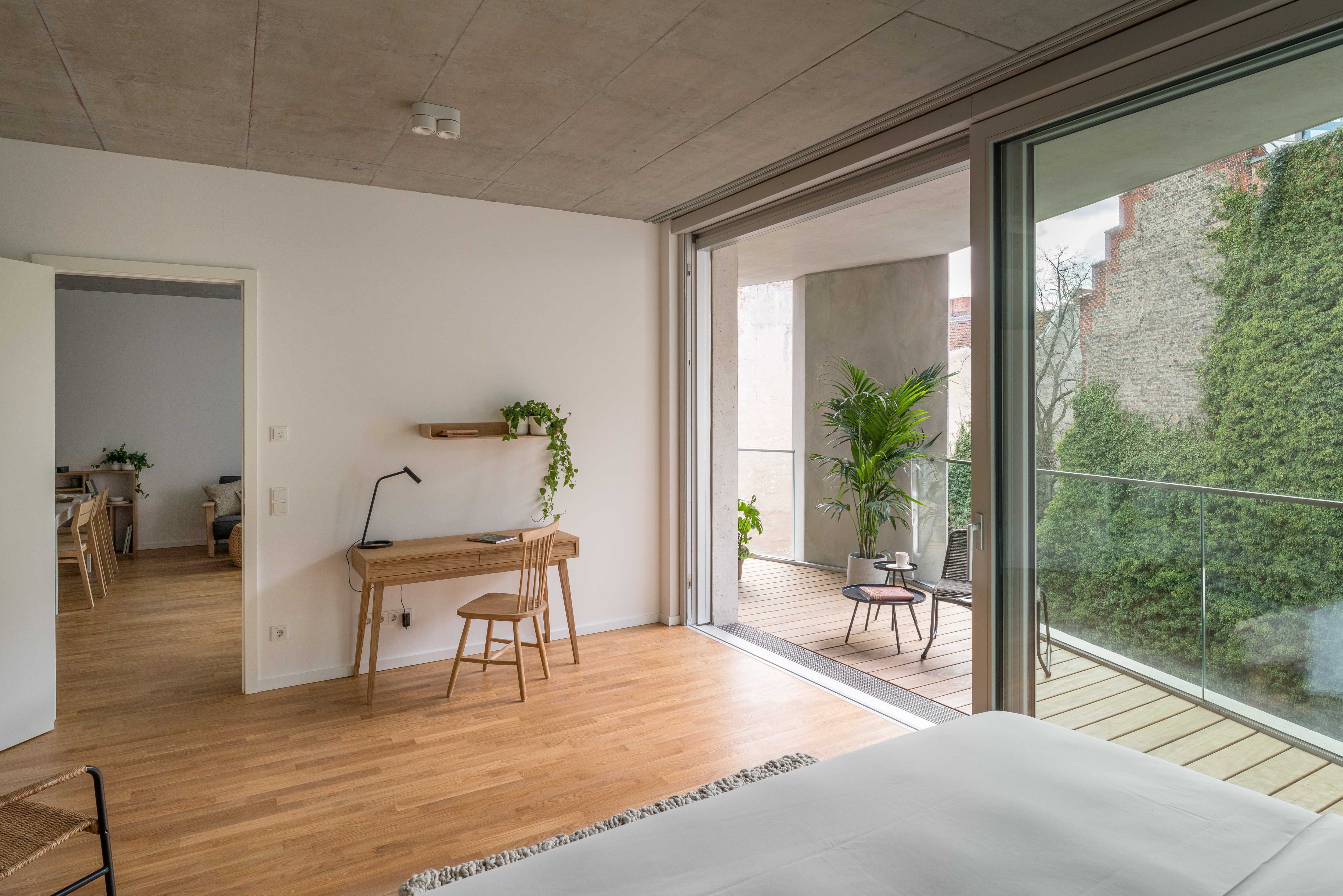 Carlotta Apartments 41/47