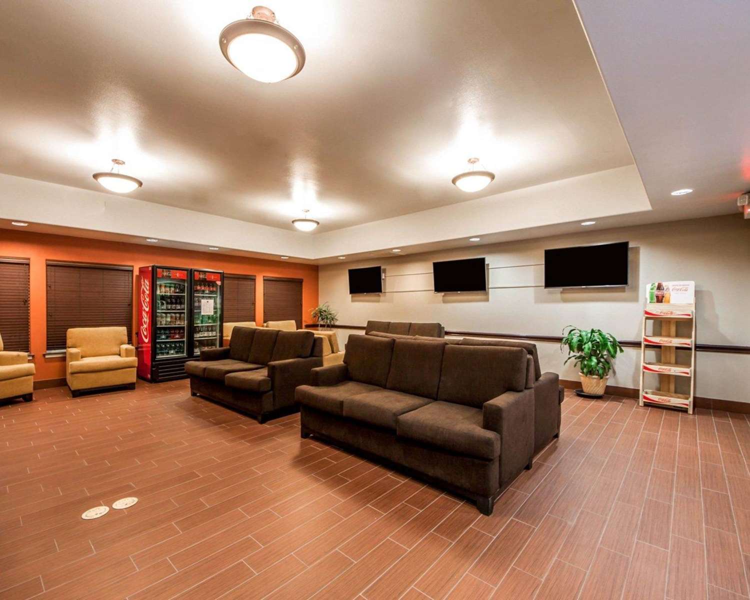 Garner Hotel Lawton Fort Sill Area by IHG 23/28