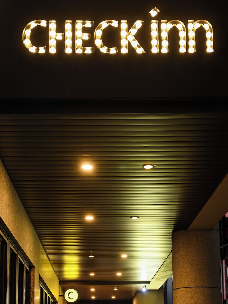 CHECK inn Taipei Main Station 22/50