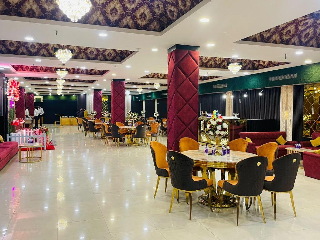 Hotel Krishna Sagar(NH 24) 17/20