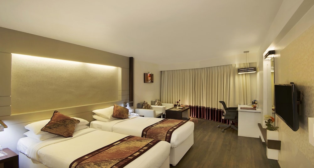 Sayaji Hotel 17/69