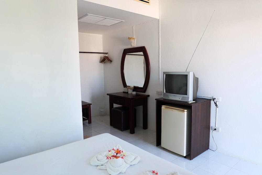 Samed Cliff Resort 35/68