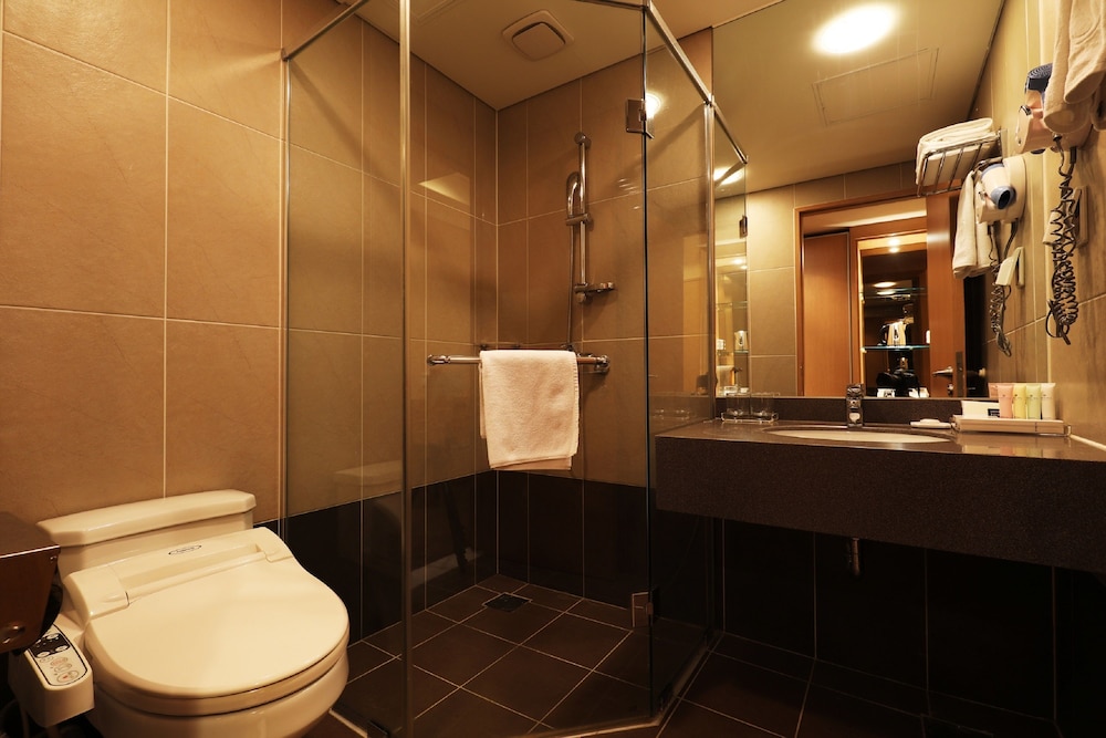 Bridge Hotel Incheon Songdo 61/63