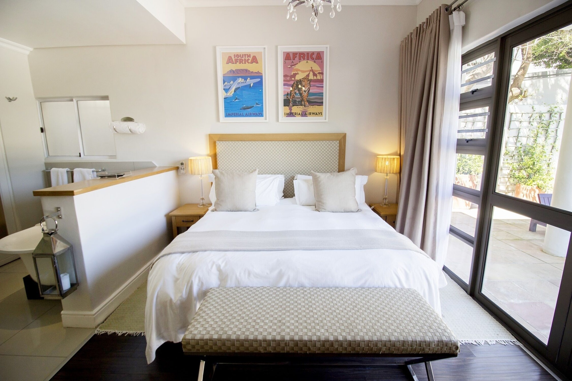 Studio, King Bed, Jetted Pool
