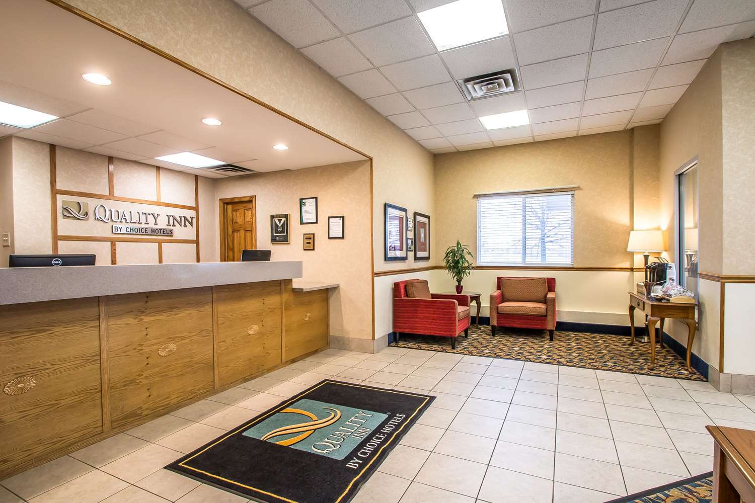 Quality Inn Morris I-80 9/45