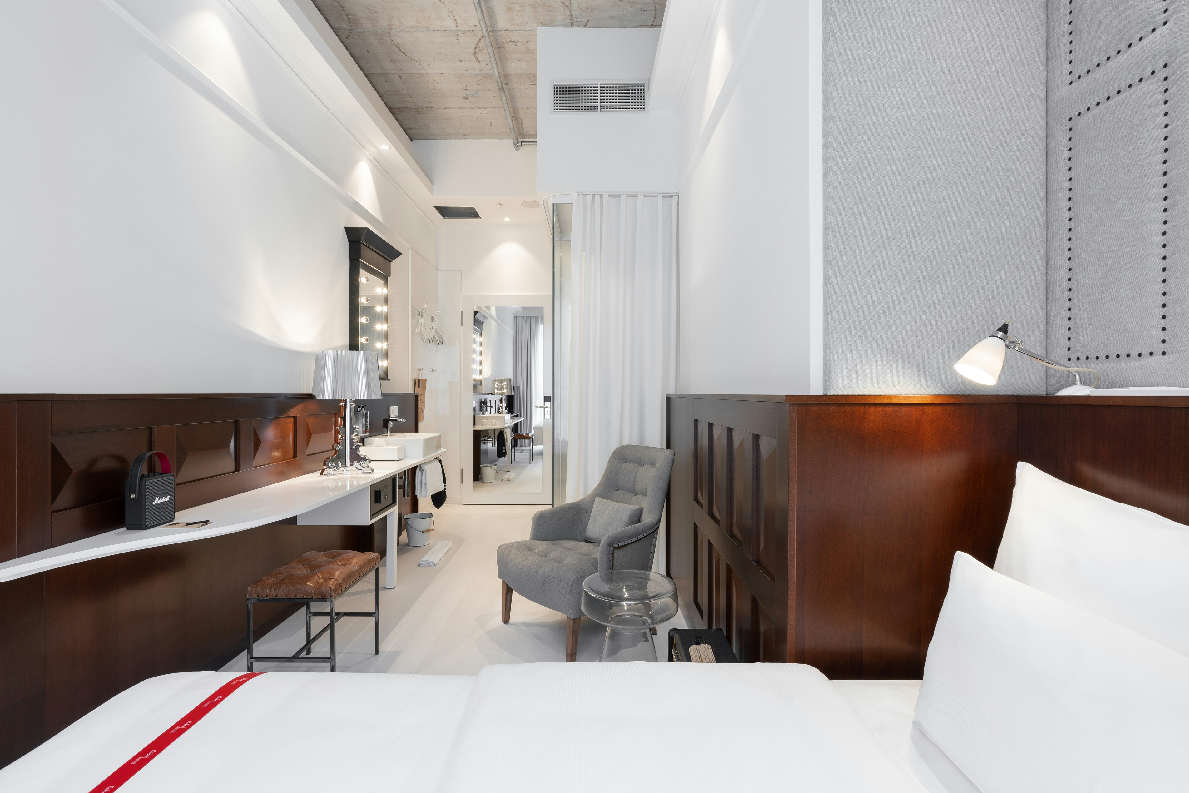 Ruby Louise Hotel 24/50