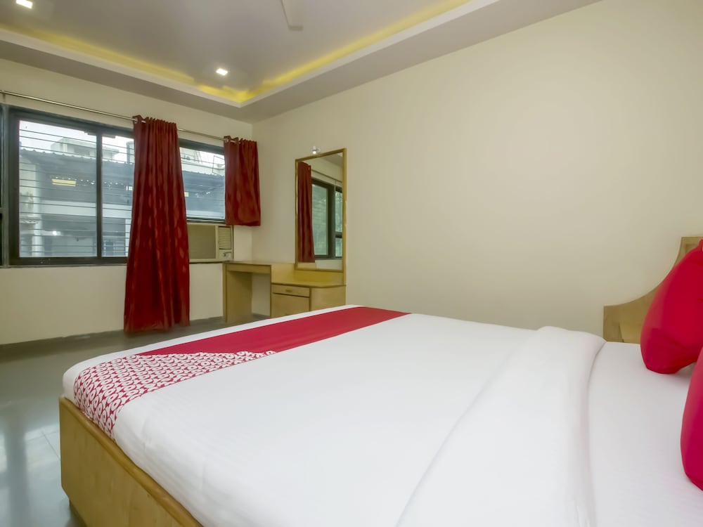 Hotel New Uttam Hira Palace 16/34