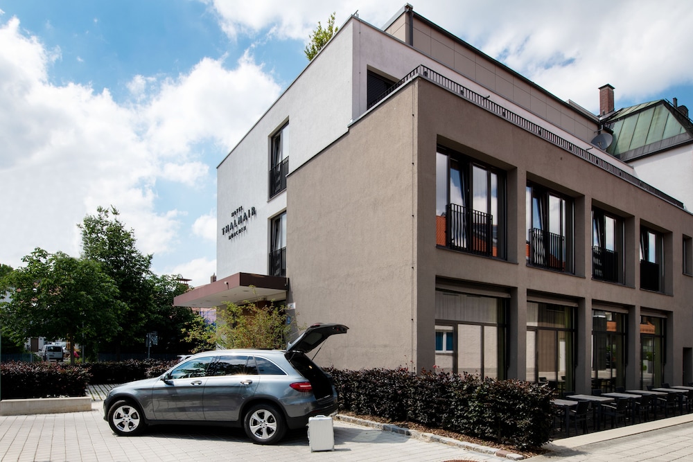 Hotel Thalmair 45/49