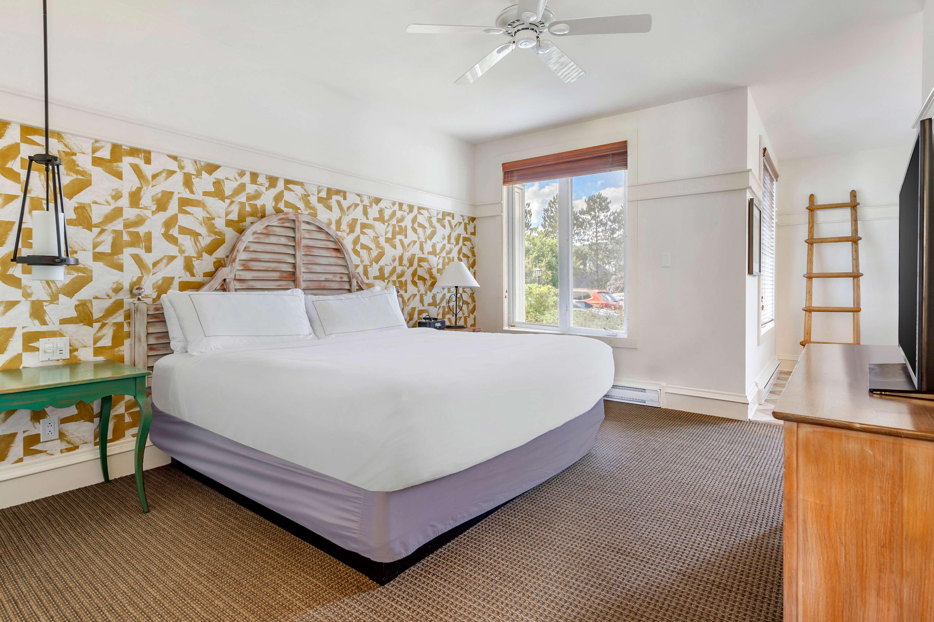 2 BEDROOMS, SUITE, TWIN BEDS, KING BED, GOLF COURSE VIEW