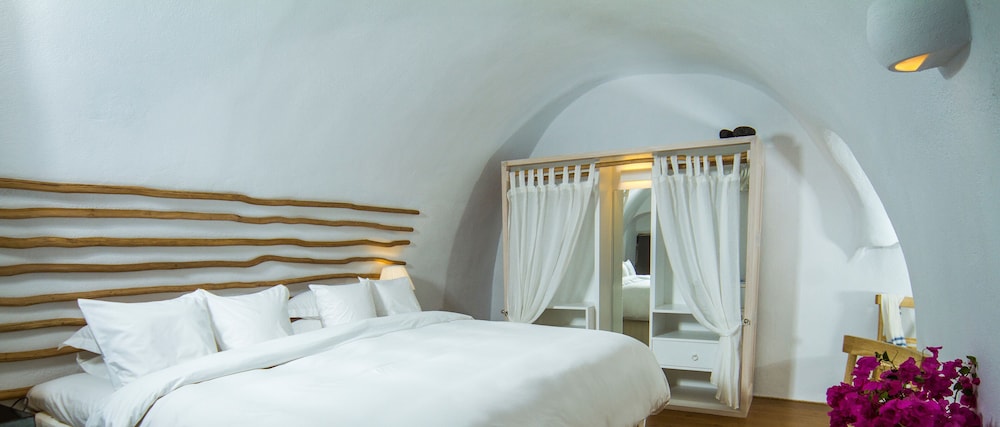 Iconic Santorini 14/73
