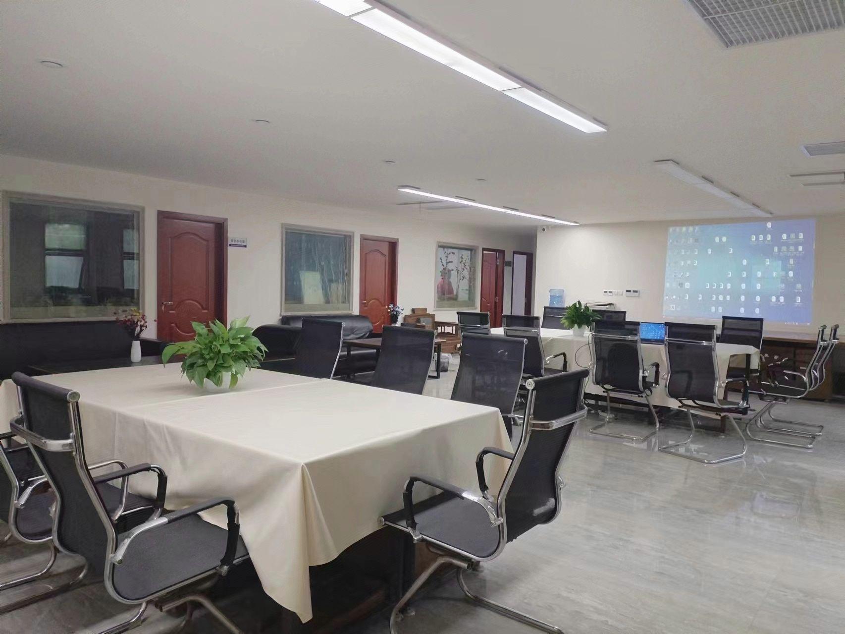 Vienna Hotel Chongqing Creative Park Shangwan Road Subway Station 22/23