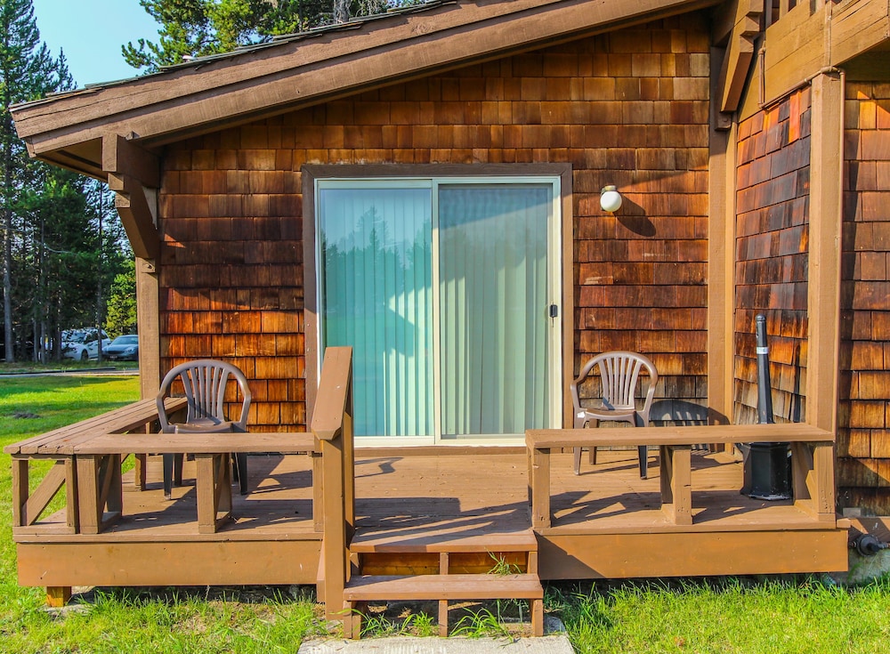 Timbers at Island Park Village Resort 6/59