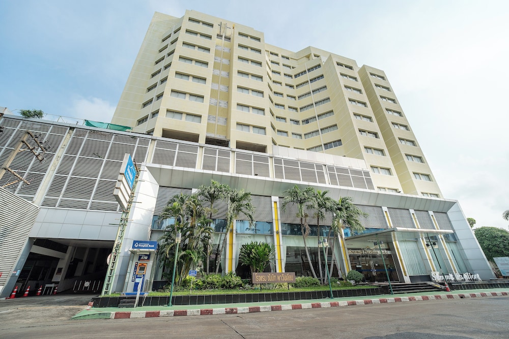 SUMMIT PAVILION SUVARNABHUMI HOTEL 42/50