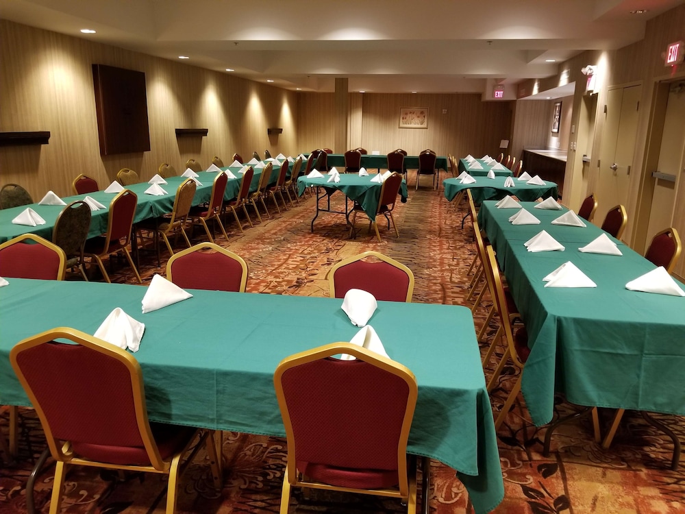 Hampton Inn & Suites Salida 38/43