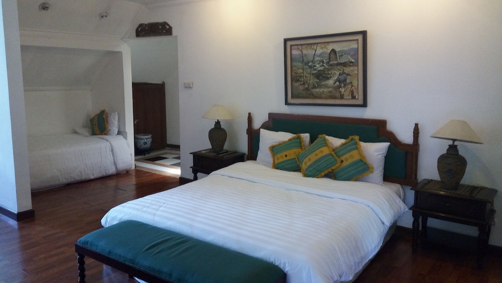 Hotel O Bandung near Stadion Siliwangi formerly The Ethnic Hotel Bandung 24/79