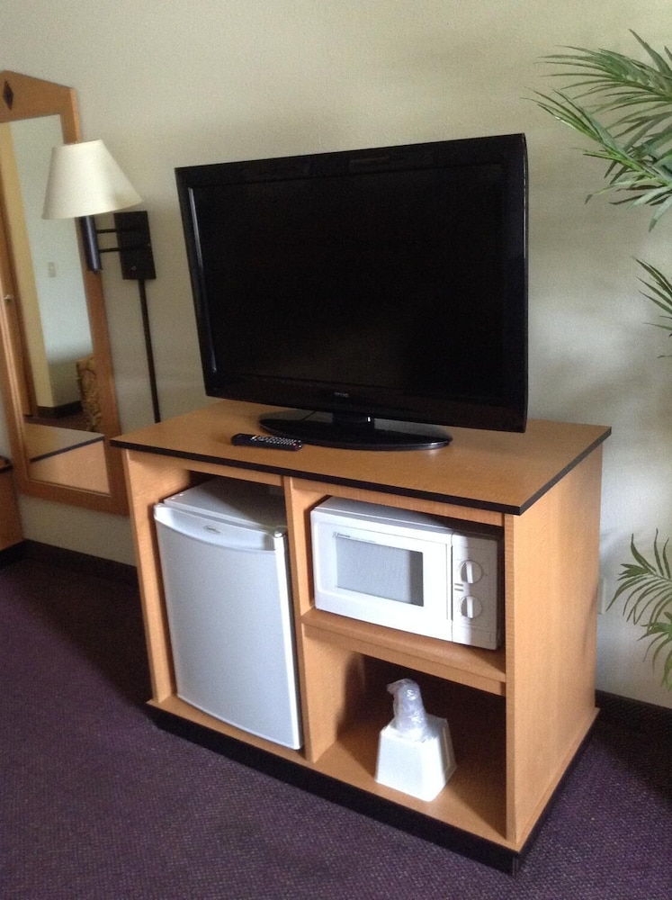 Americas Best Value Inn & Suites Stuart 25/39