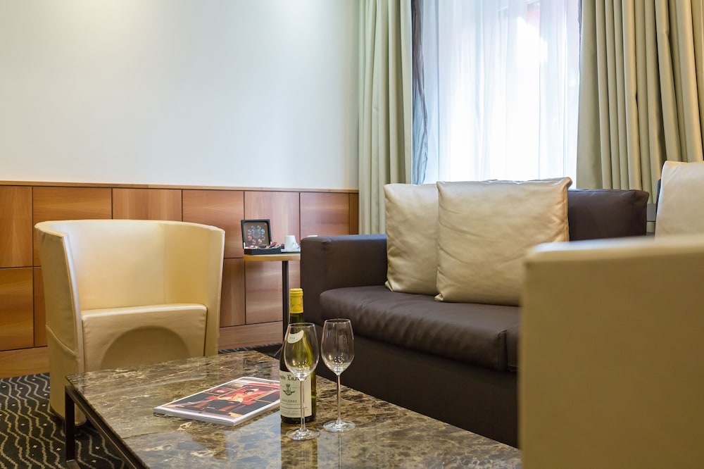 HOTEL ST GOTTHARD 59/84