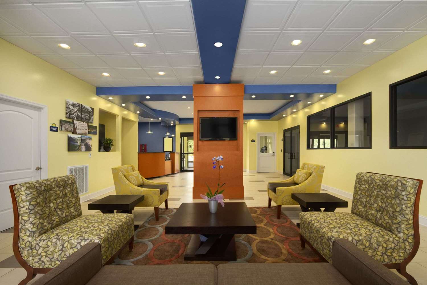 Days Inn By Wyndham Fultondale 6/9