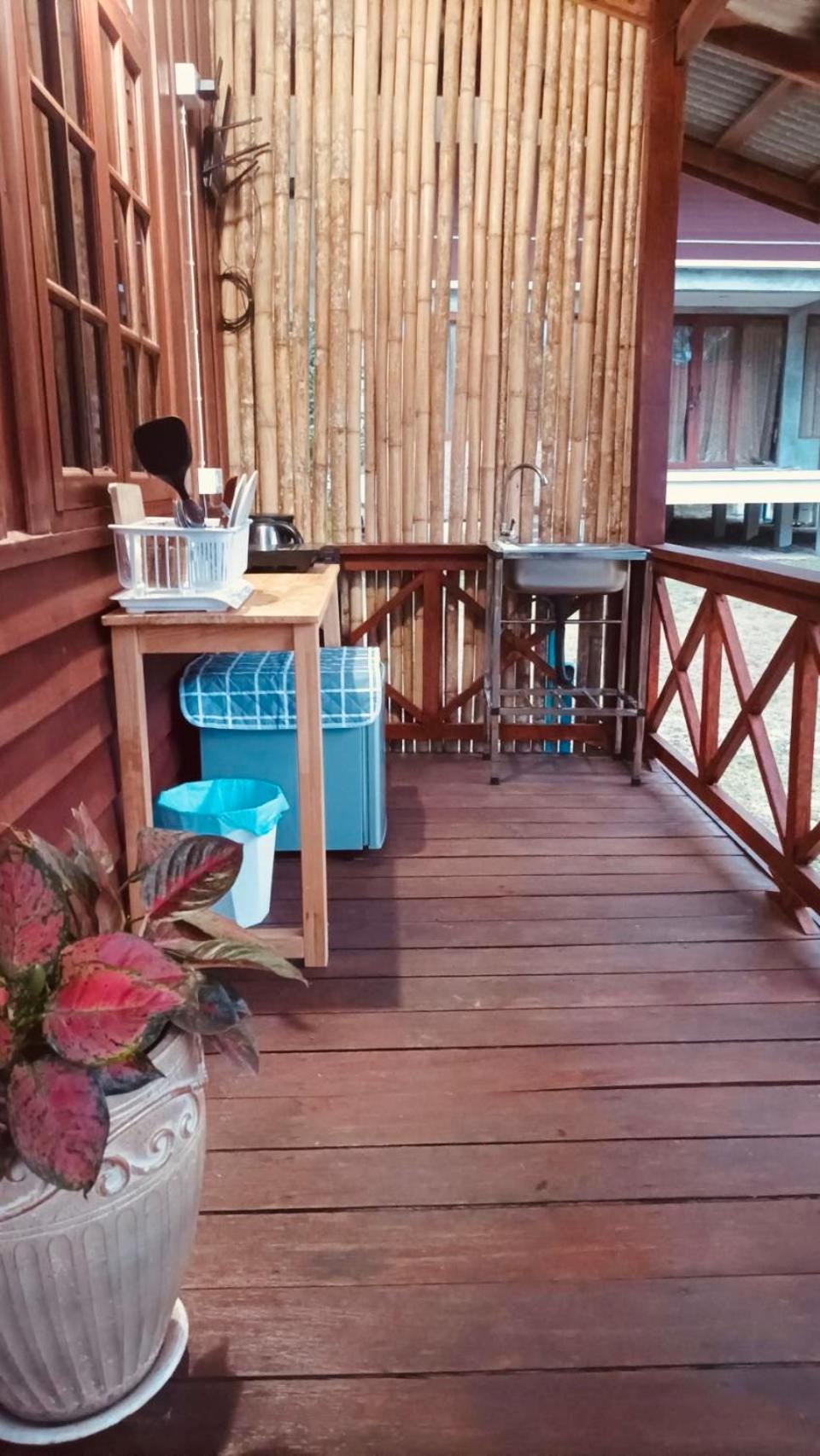 Wattana Resort 8/32