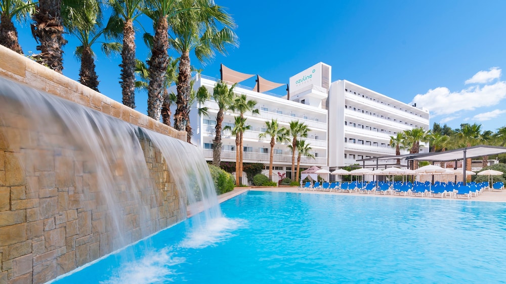 Azuline Hotel Bergantin 40/43