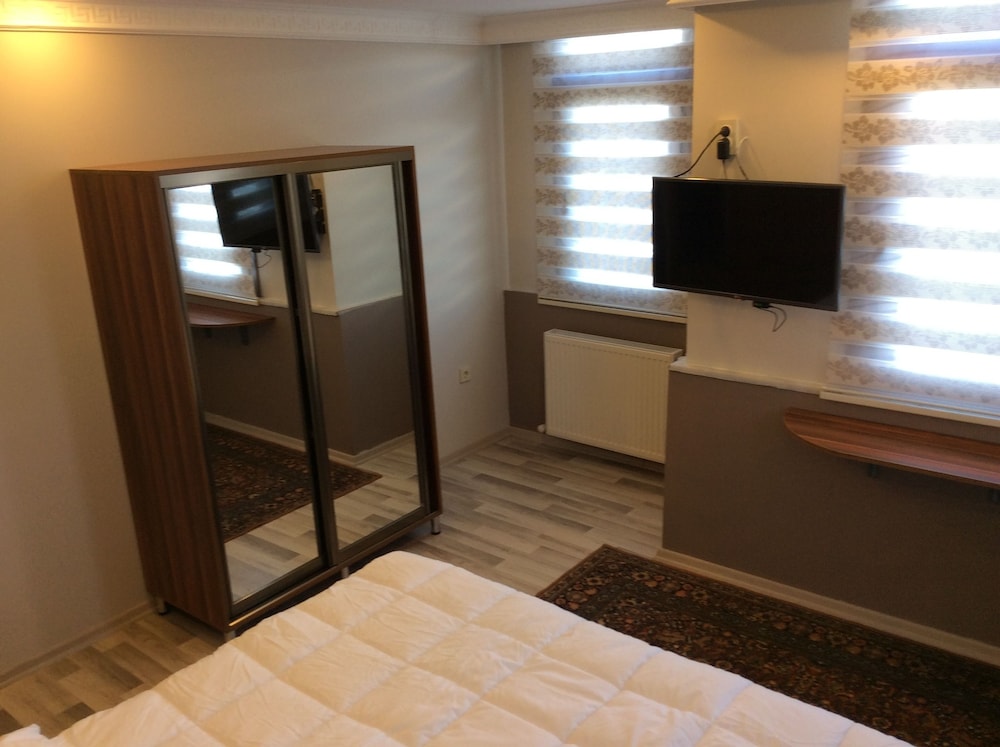 Hotel Yonca 5/52