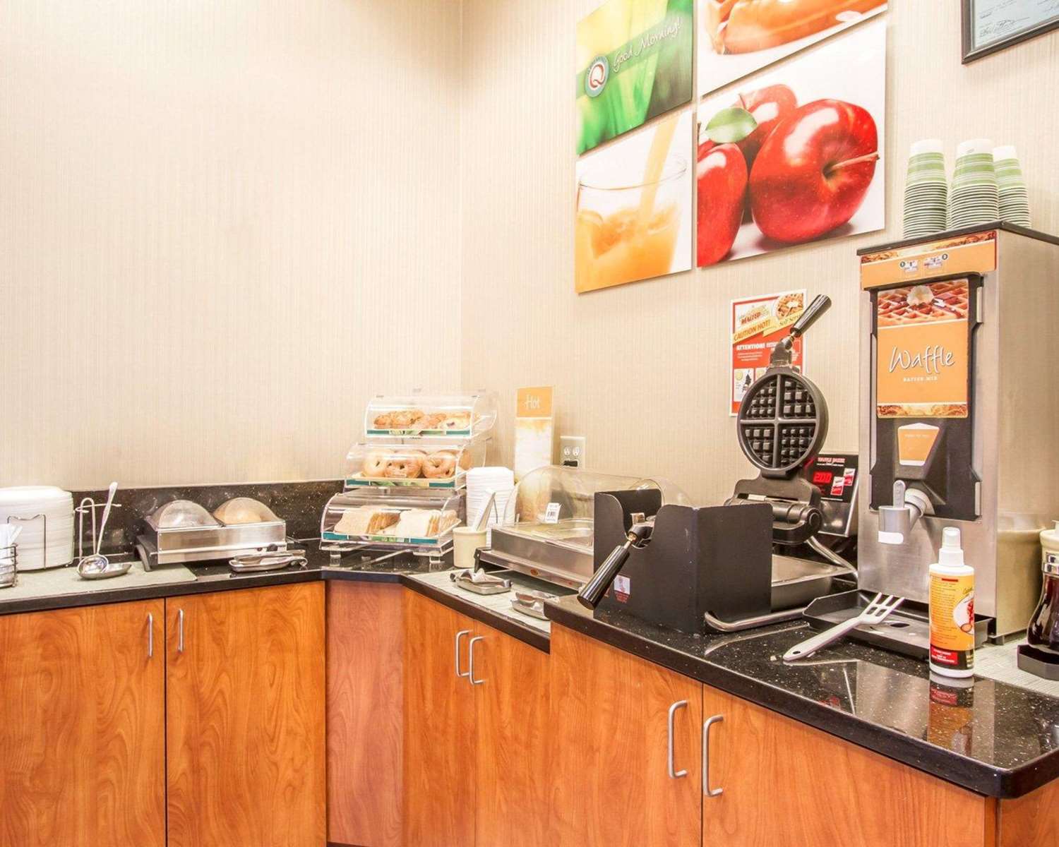 Quality Inn & Suites Greenville I-65 17/34