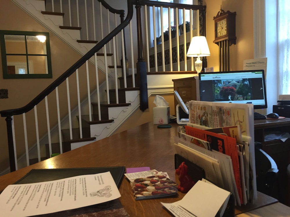 Red Lion Bed & Breakfast 26/36