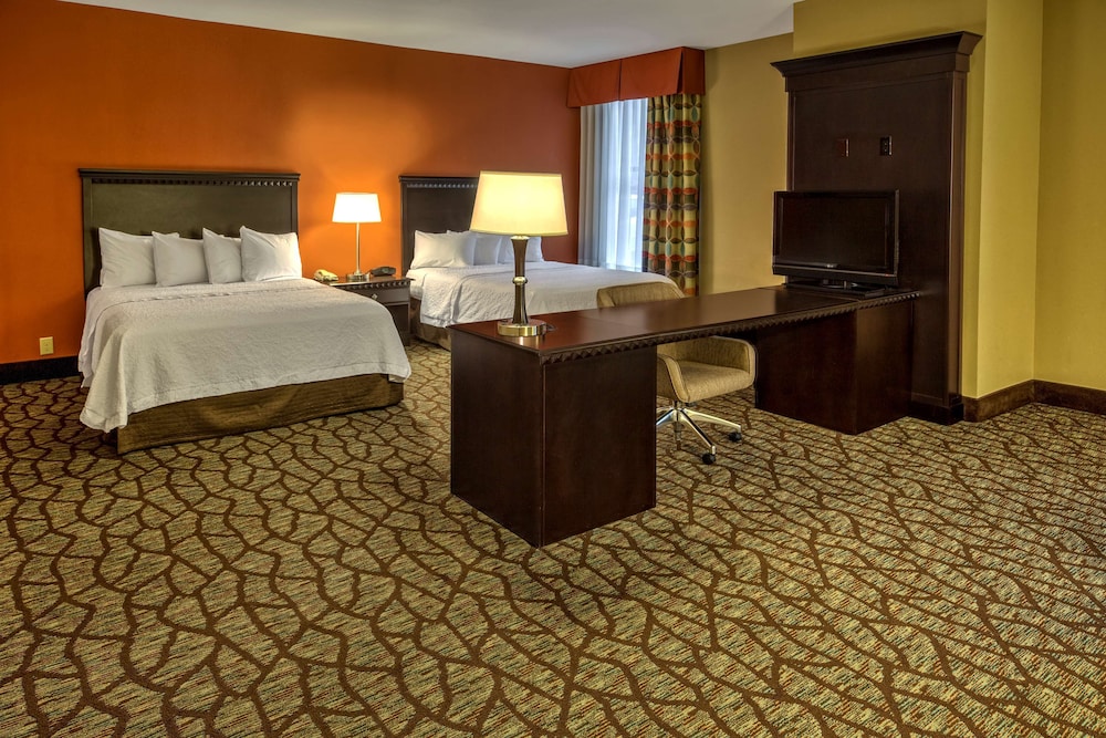 Hampton Inn Asheville Tunnel Road 25/63