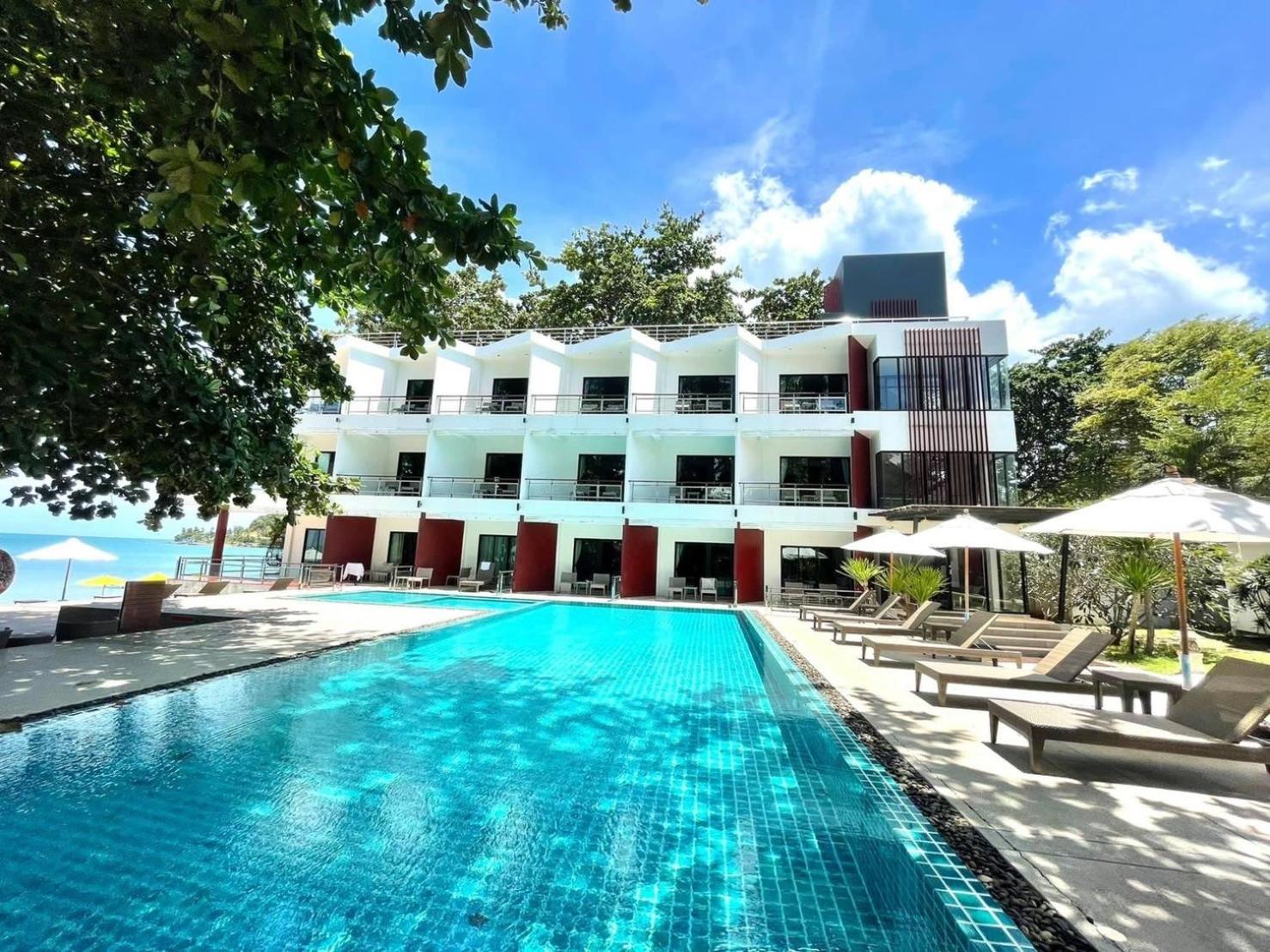 Prasarnsook Villa Beach Resort 10/50