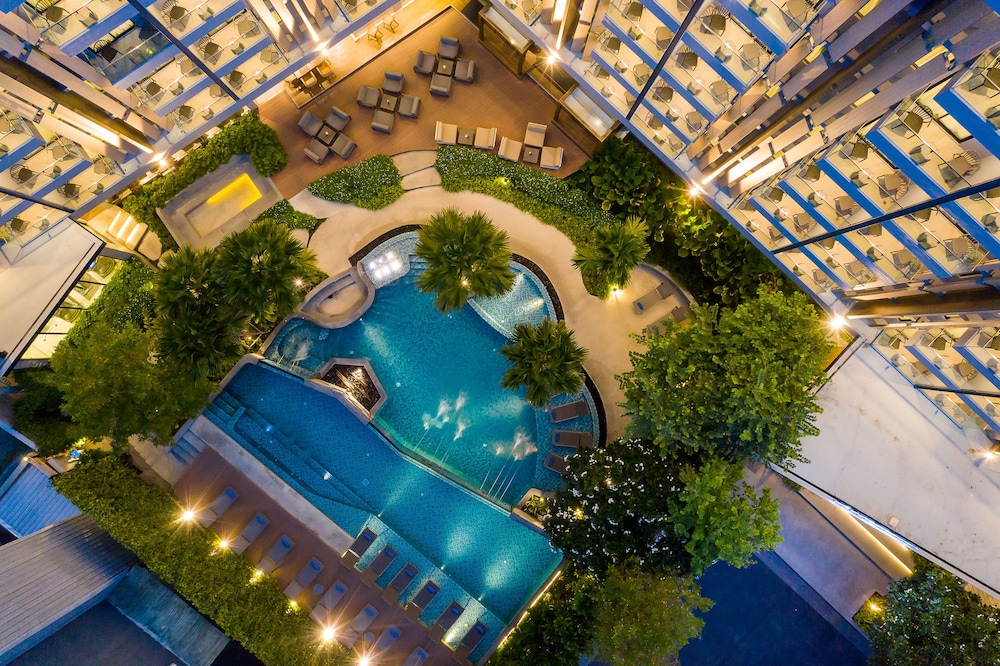 Hotel Amber Pattaya 48/50