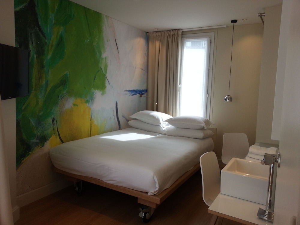 Max Hotel 13/59