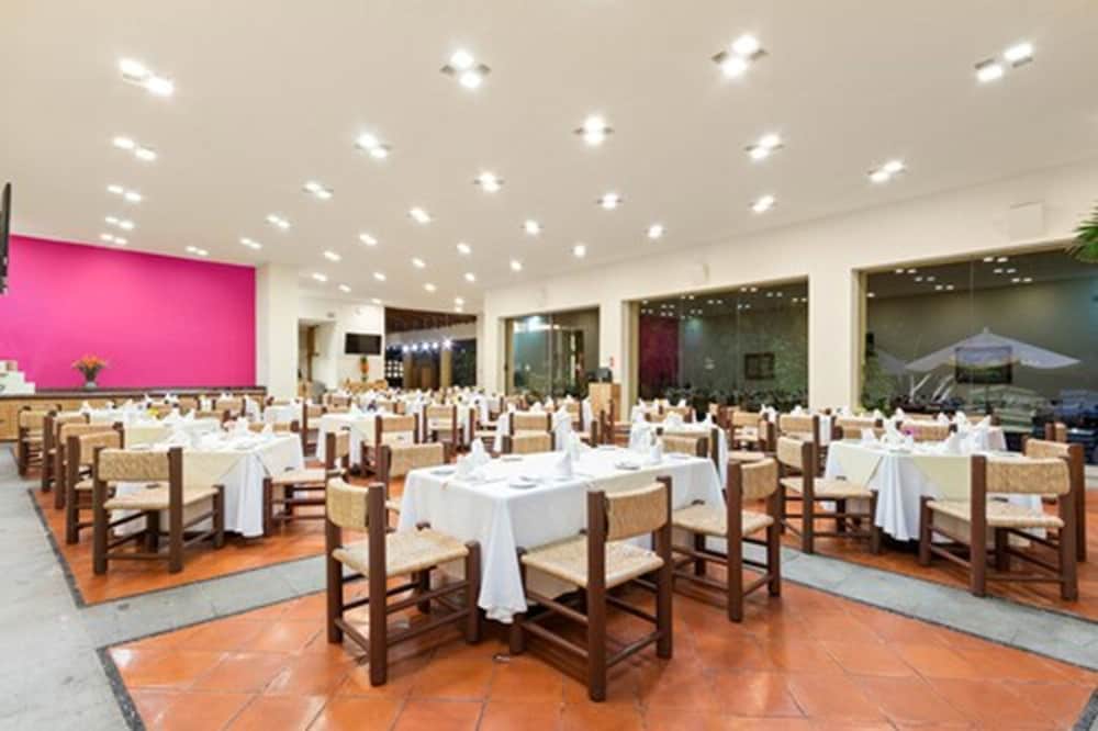 Hotel Rancho San Diego Grand Spa Resort 28/37