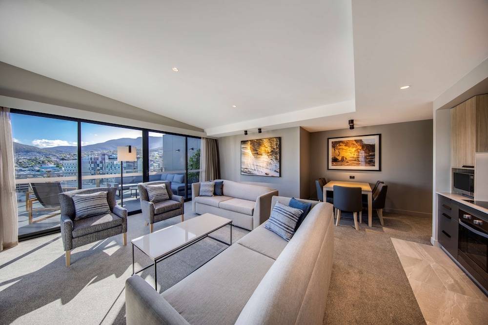 Vibe Hotel Hobart 32/64