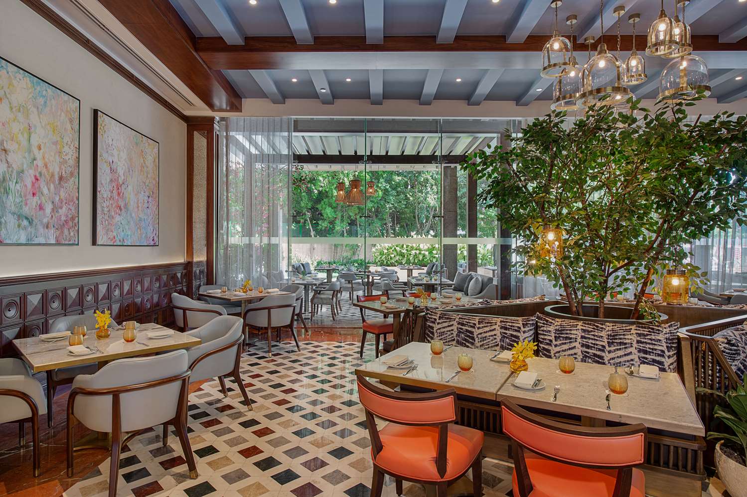 restaurant cafeteria